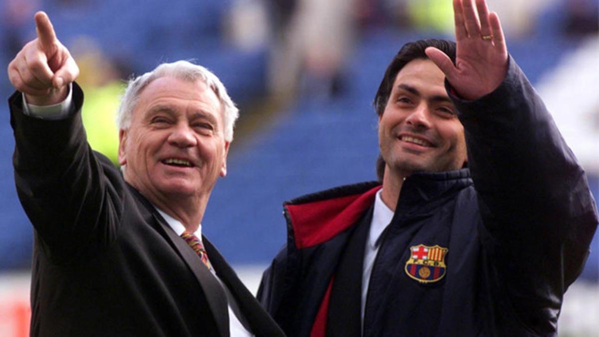 Sir Bobby Robson y José Mourinho durante su etapa en el Barça