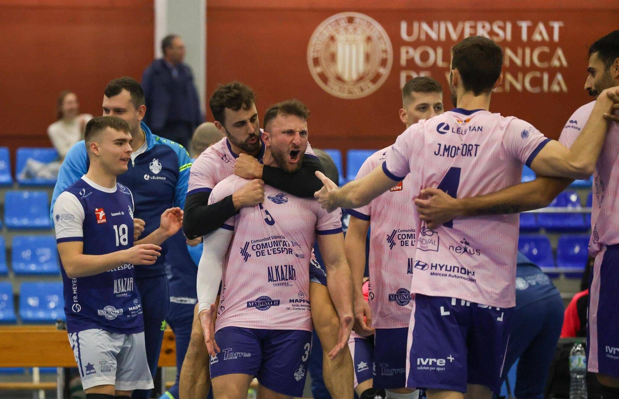 Partido del UPV Léleman Conqueridor ante el Cisneros Alter Tenerife (2-3)