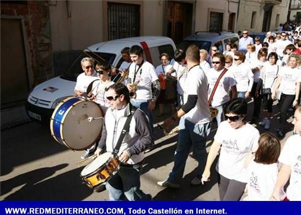 MULTITUDINARIA MARCHA SOLIDARIA CONTRA EL CÁNCER EN LA VILAVELLA