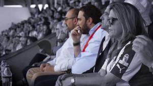 Koldo y Víctor de Aldama en el palco del Zamora CF.