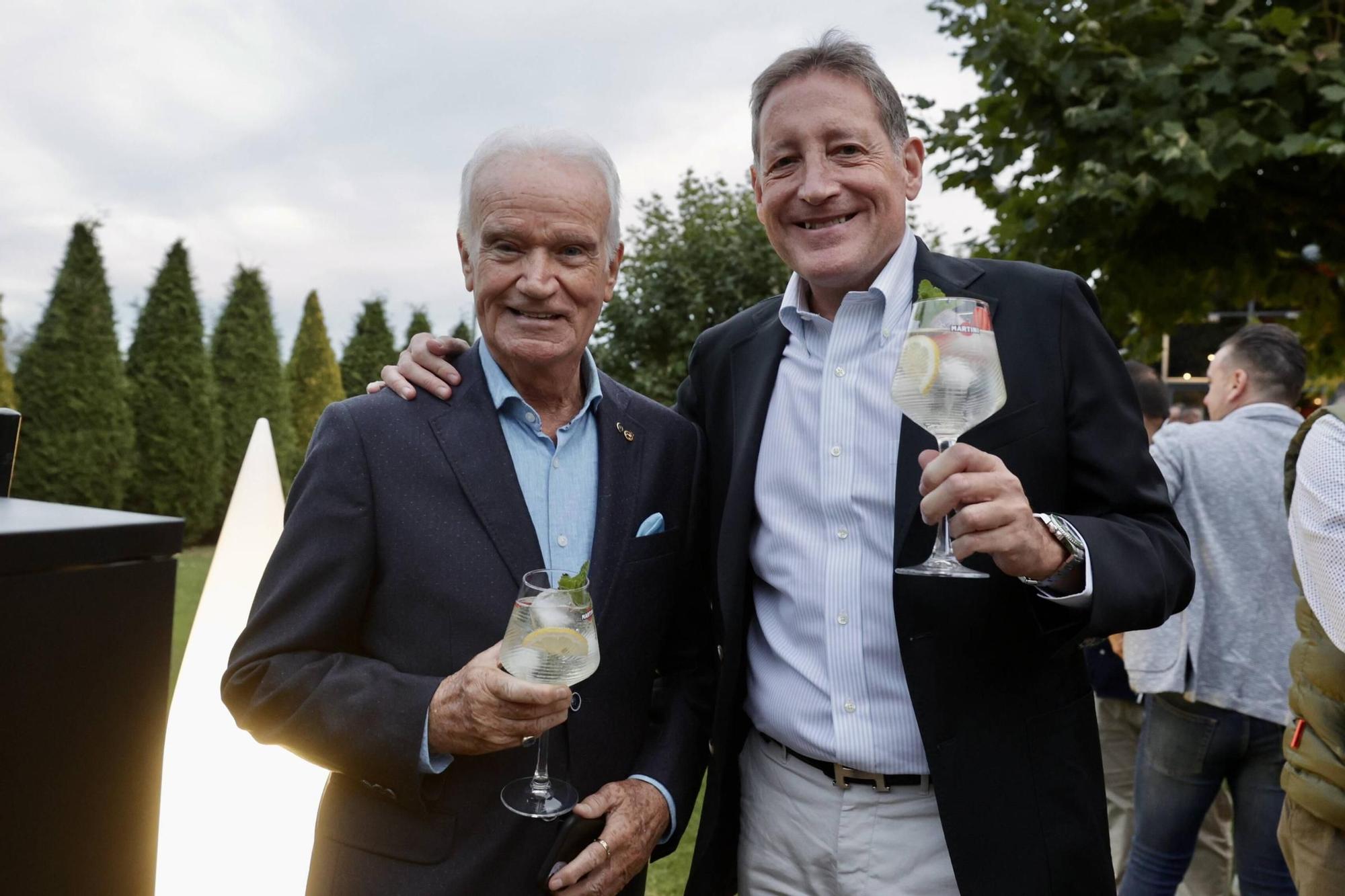 El 50 aniversario de los reyes del vermú de Oviedo: la fiesta de La Paloma en Casa Lobato.