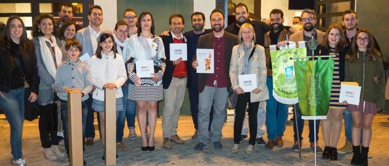 Las Lletres Falleres premian a La Victòria y Eduardo Merello