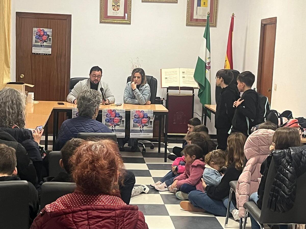 Los actos en el salón de plenos de El Guijo.