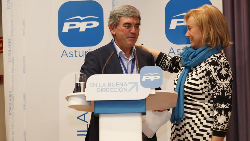 Mariano Marín y Mercedes Fernández, en el congreso avalado ahora por el juez.