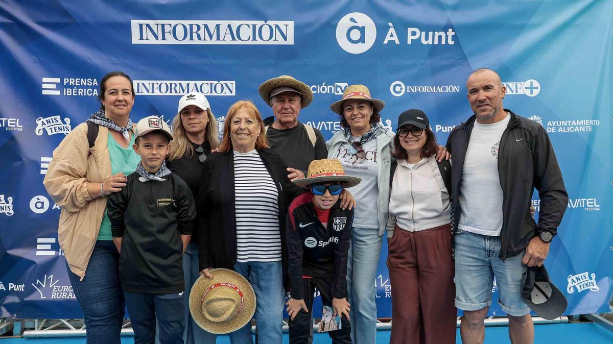 Búscate en el Photocall de la Paraeta de INFORMACIÓN