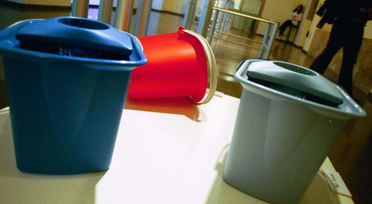 Trucos de limpieza: el producto ideal para el suelo de la cocina