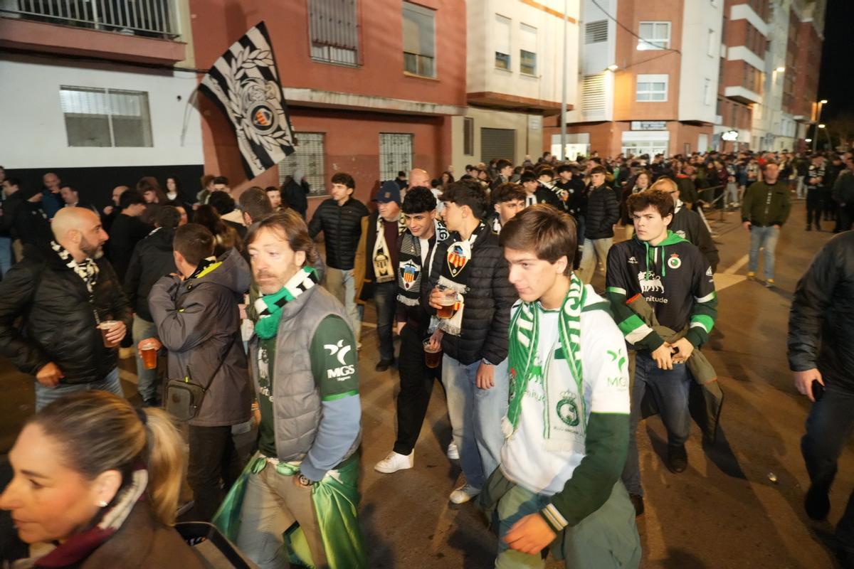 Galería | Búscate en el ambientazo del Castellón-Racing