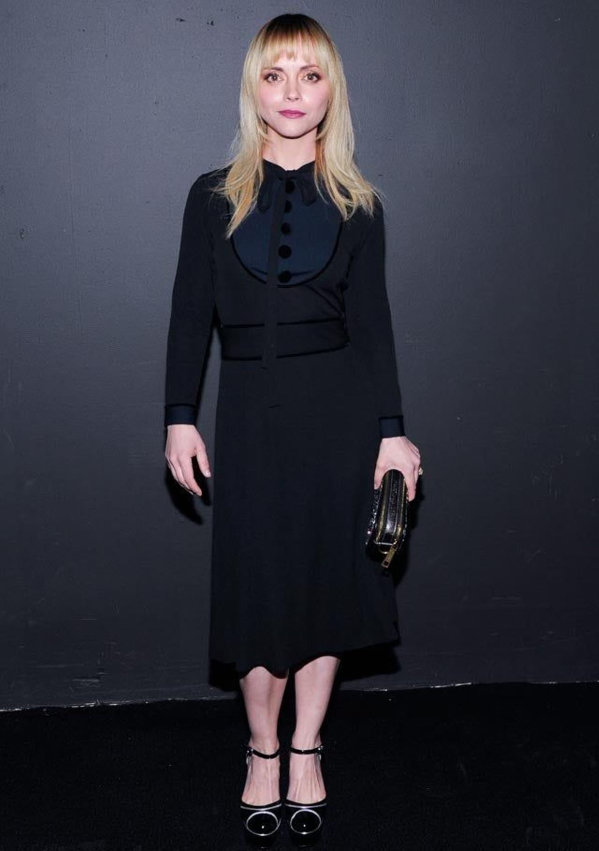 Christina Ricci asiste al desfile de Marc Jacobs en la Semana de la Moda de Nueva York.
