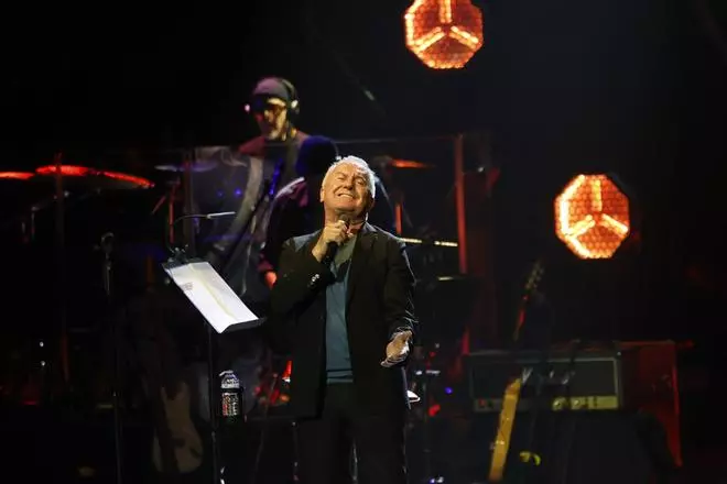 El concierto de Víctor Manuel en Gijón, en imágenes