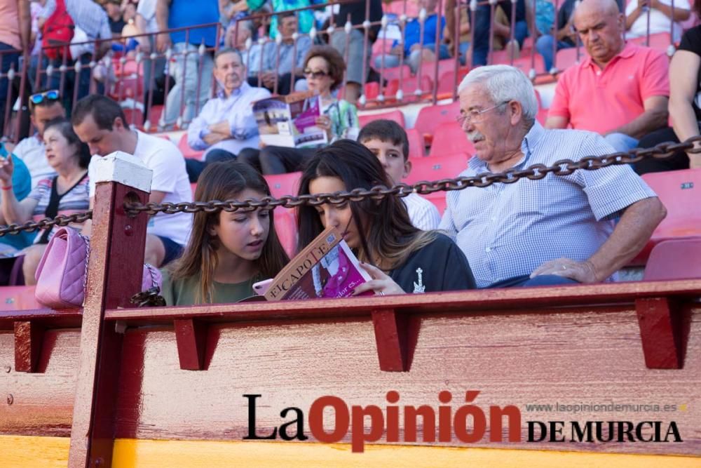 Ambiente en la corrida de rejones de la Feria de M