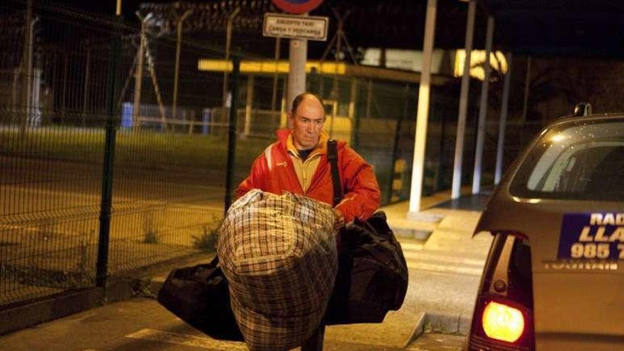 Félix Vidal Anido, a su salida de la cárcel de Asturias en 2013.