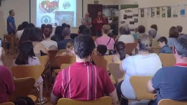 Un momento de la charla.