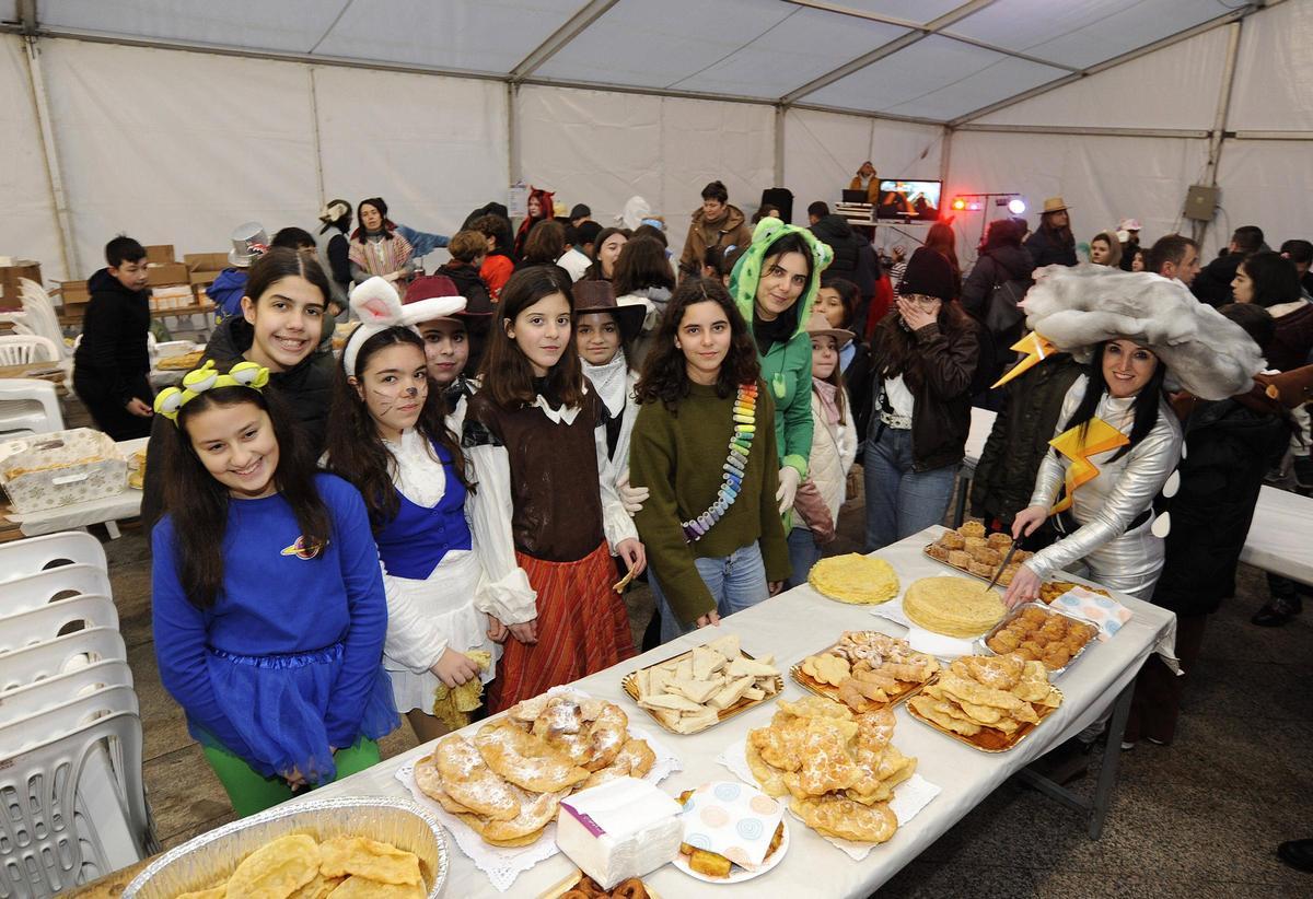 El ingenio se hace máscara y activa el desenfreno en Deza y Tabeiós-Montes