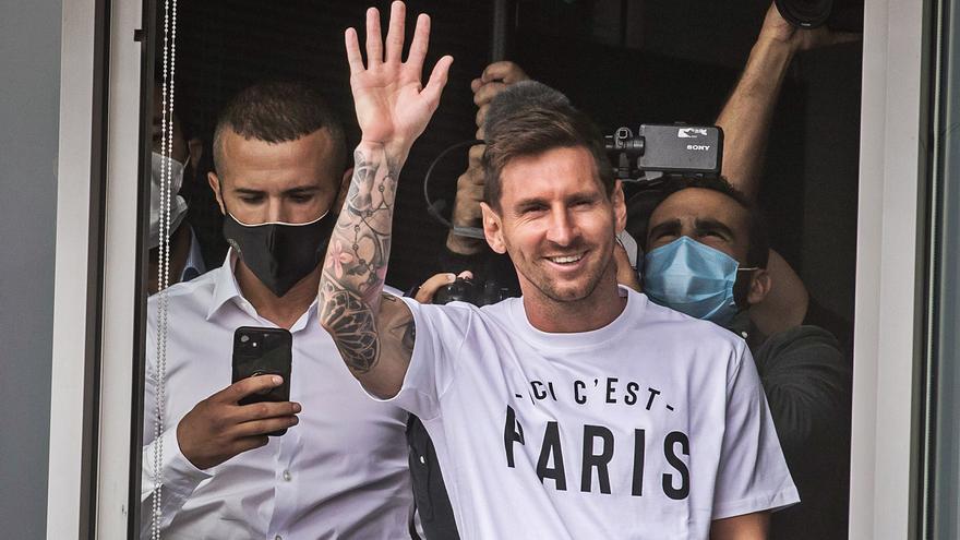 El PSG estén la catifa vermella perquè s’hi passegi Leo Messi