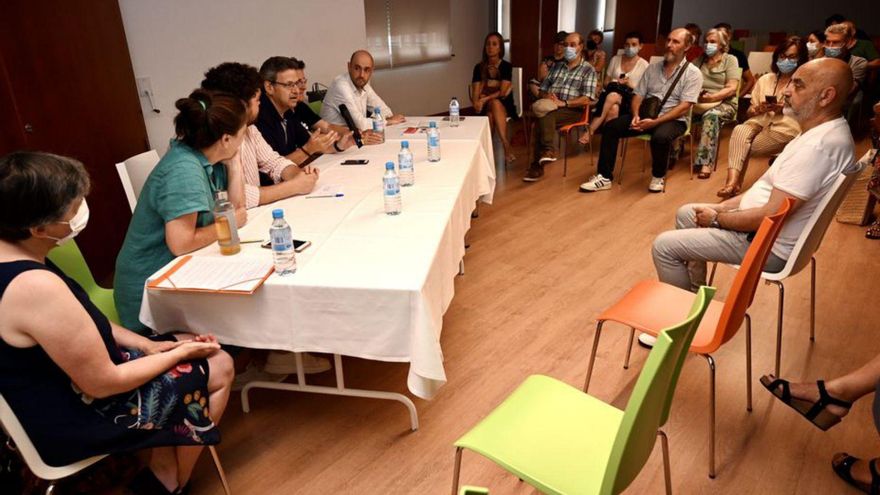 Un momento del foro, celebrado ayer en Pontevedra. | // RAFA VÁZQUEZ