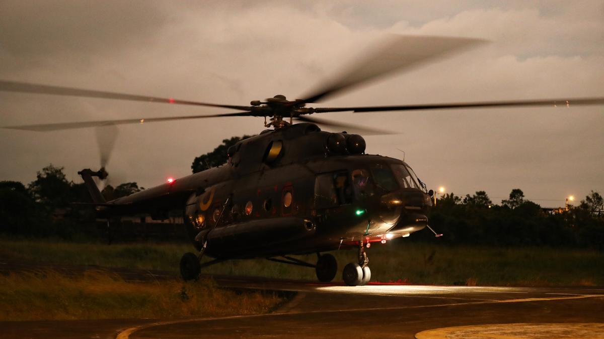 Eight people die after a military helicopter crashes in Ecuador