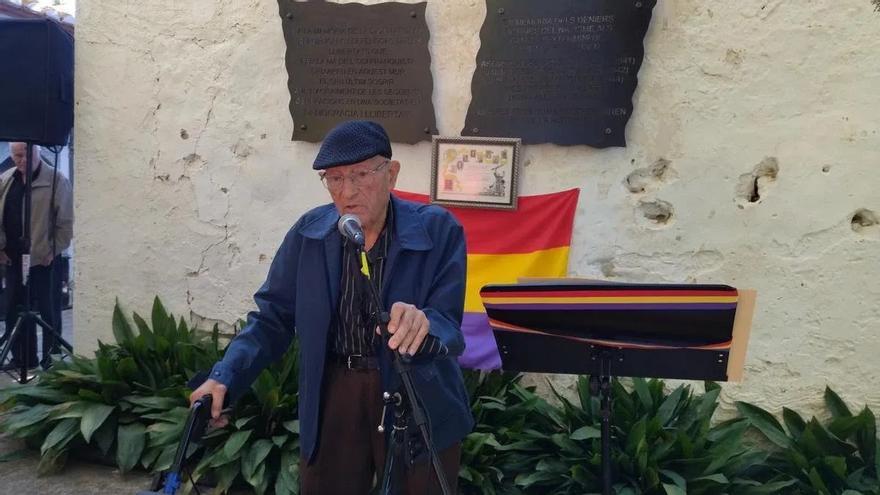 Dénia homenajea a los 49 fusilados de la dictadura franquista