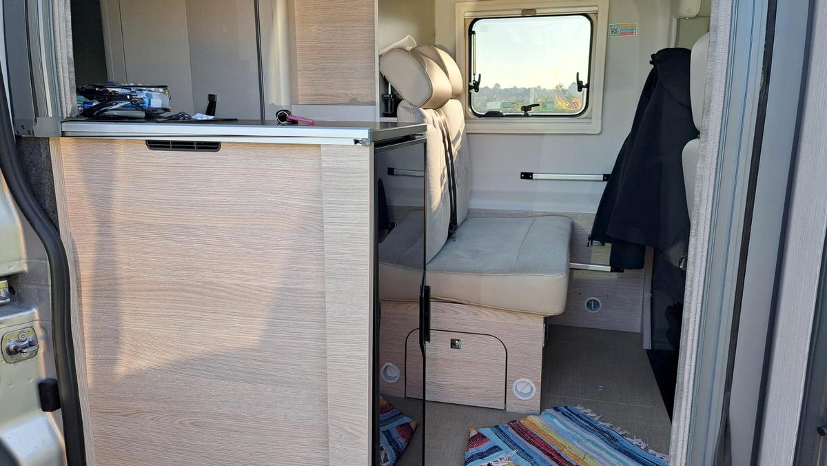 Ford Nugget Plus de Roadsurfer