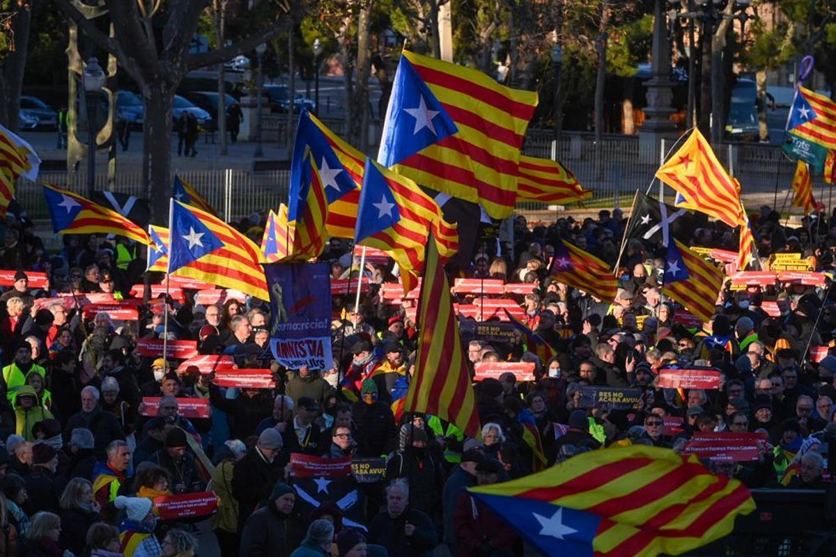 Protestas por la celebración de la cumbre España-Francia en Barcelona