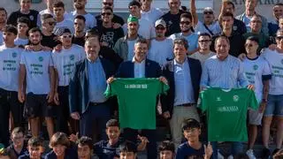 El Cabildo de Lanzarote recibe al Unión Sur Yaiza tras su gesta del ascenso a Segunda División RFEF