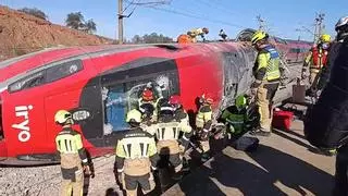Las ambulancias llegaron en 17 minutos a Adamuz: "Sabíamos por el 112 que había dos trenes pero había muchos heridos graves que atender"