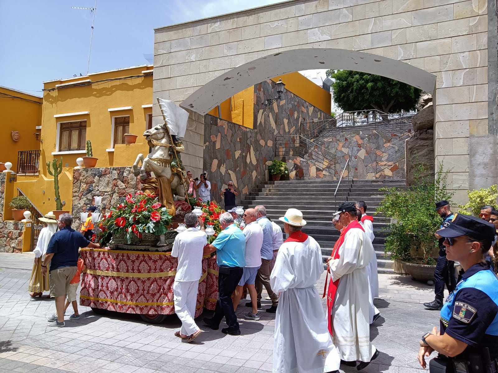 Misa y procesión de Santiago Apóstol en Tunte