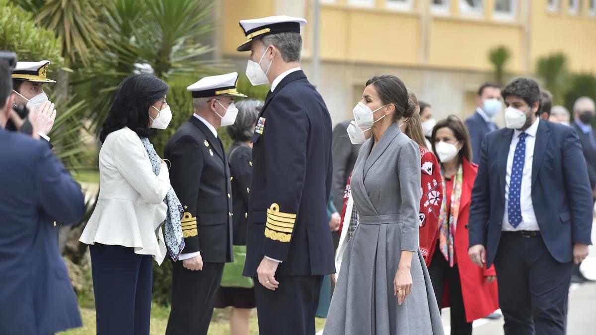 Los Reyes y sus hijas visitan Cartagena para la puesta a flote del submarino S81