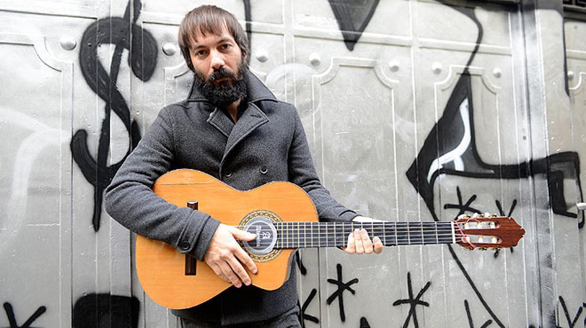 Enric Montefusco interpreta en acústico el tema ’Obra maestra’.