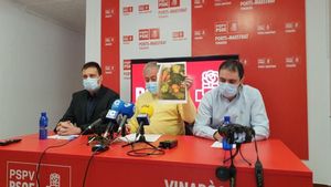 El regidor de Vinaròs que va regalar el cap de be no dimiteix, però posa el càrrec a disposició del PSOE