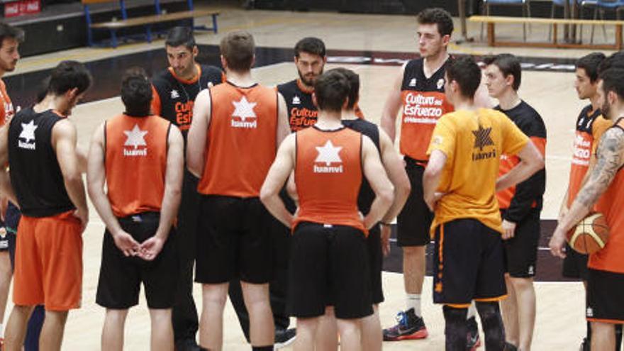 El equipo EBA, durante un entrenamiento.