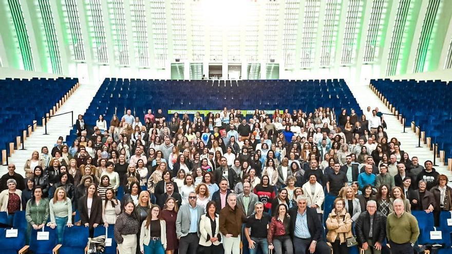 Masymas reúne a 400 empleados en Oviedo en un acto con Fernando Romay y Dani Delacámara: "Esta jornada es un reconocimiento a vuestro trabajo diario"