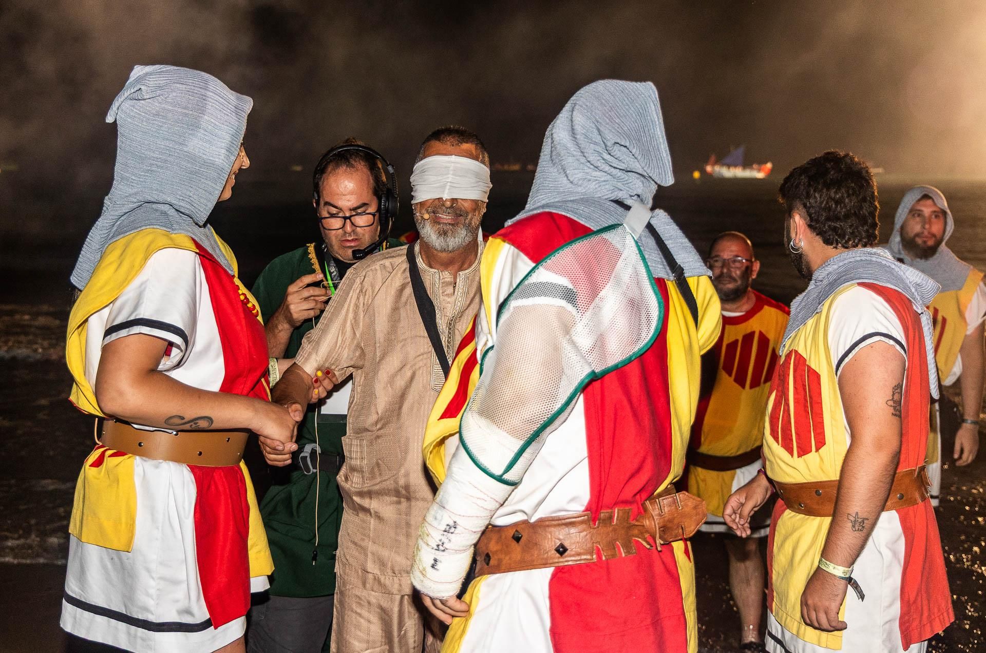 Las imágenes del Desembarco de los Moros y Cristianos de La Vila