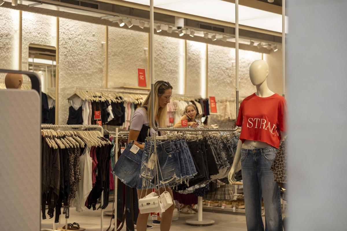 El sindicato insiste en la reducción de la jornada laboral para el comercio