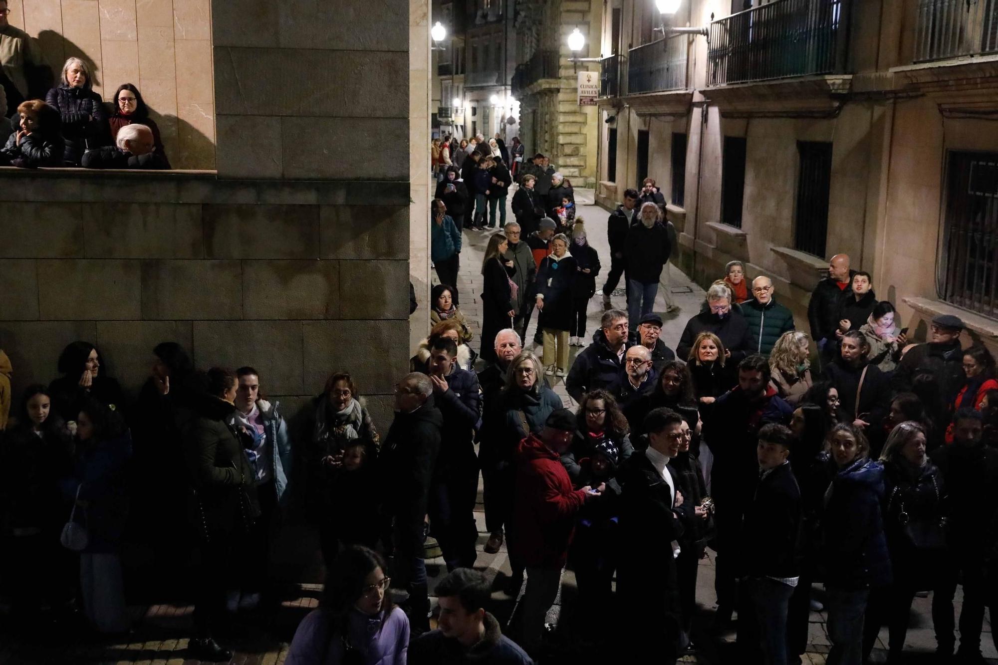 EN IMÁGENES: Avilés se llena en honor a Jesús de Medinacelli: así ha sido la procesión del Lunes Santo