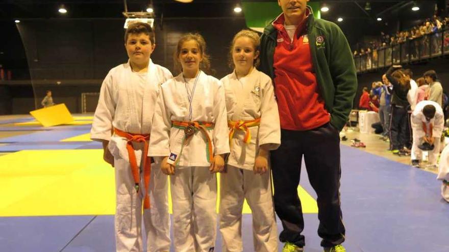 Los competidores del Judo Lena en el interzonal.