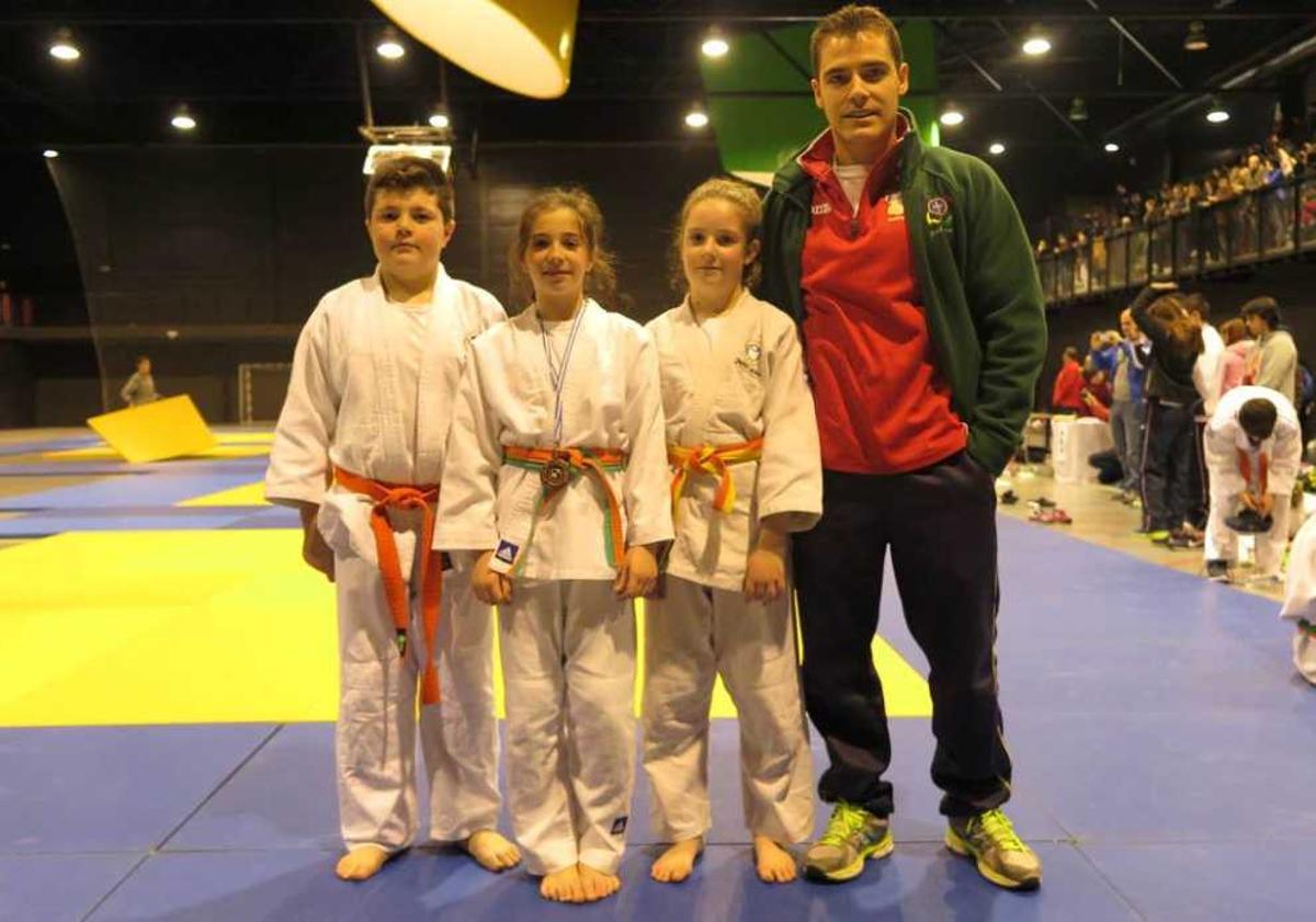 Los competidores del Judo Lena en el interzonal.