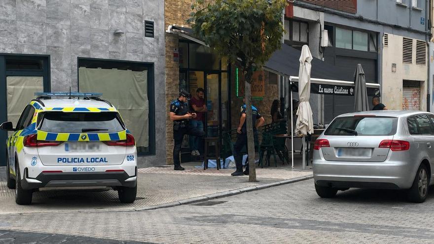 Fallece un hombre de 70 años tras sufrir una parada cardiaca cuando estaba en un bar de Oviedo