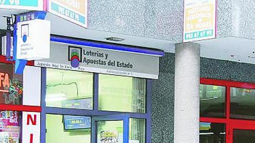 La administración de lotería número 1 de La Felguera.
