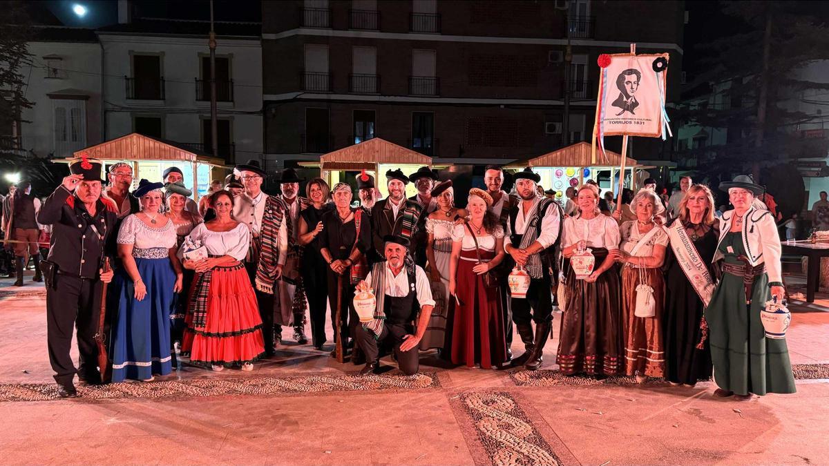 Autoridades y asociaciones de recreación histórica en 'Benameji Bandolera'.