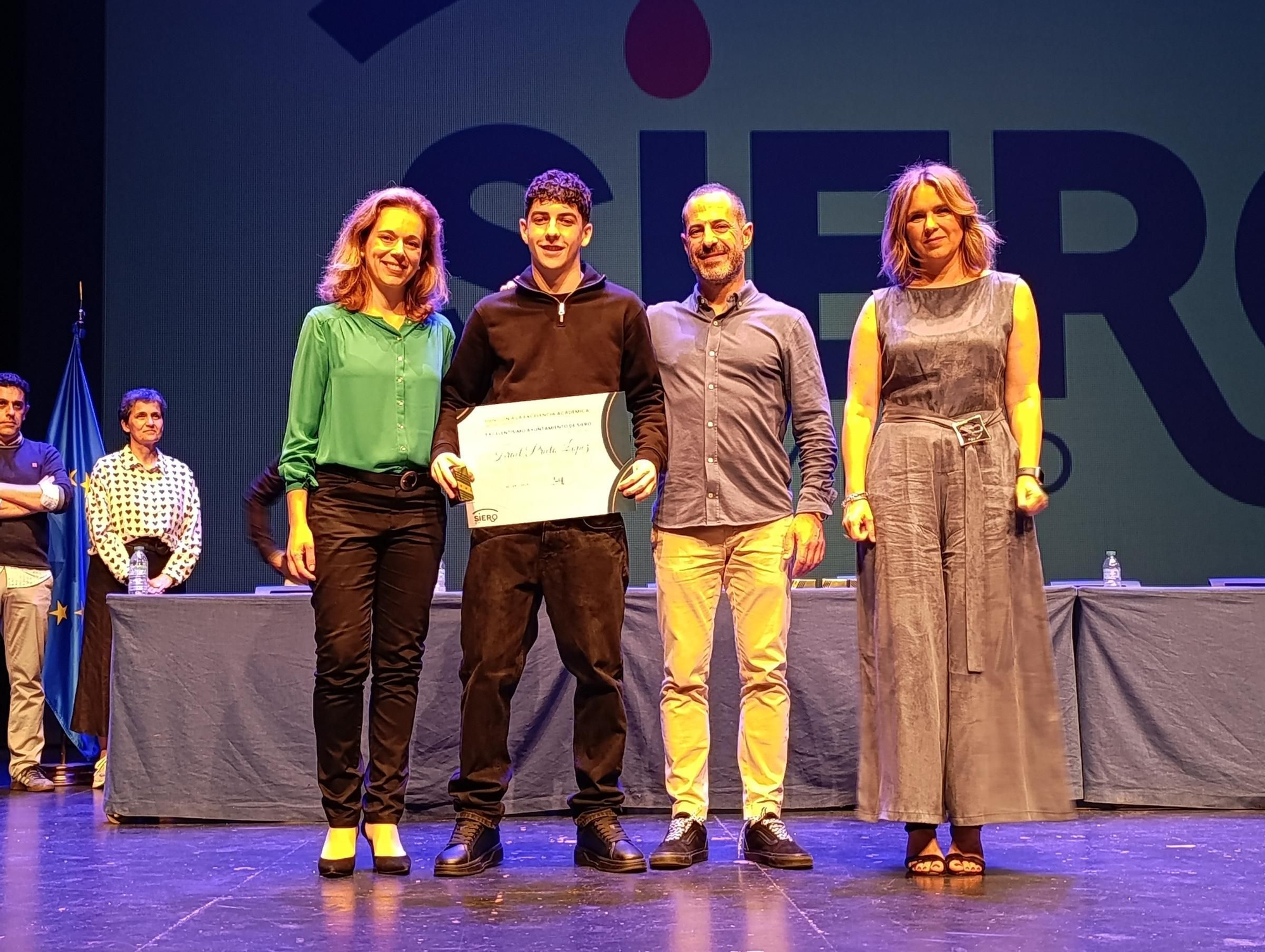 La excelencia académica se premia en Siero