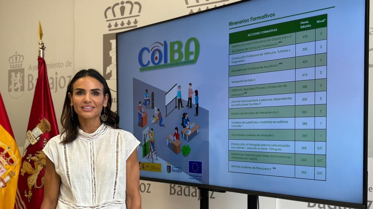 Elena Salgado, concejala de Formación y Empleo del Ayuntamiento de Badajoz.
