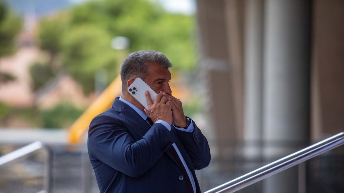 Joan Laporta ha tenido que variar la hoja de ruta.