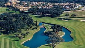 Vista de un campo de golf.