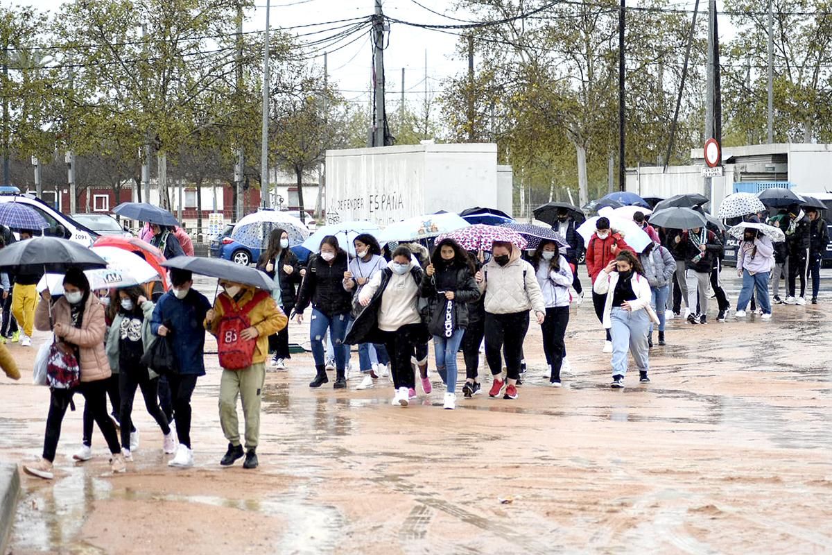 Córdoba CF - Tamaraceite: Las imágenes de la fiesta escolar en el Arcángel