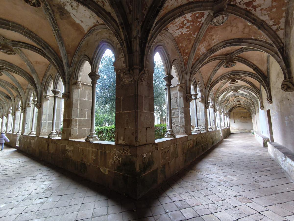 Interior del monasterio de Sant Jeroni de la Murtra de Badalona