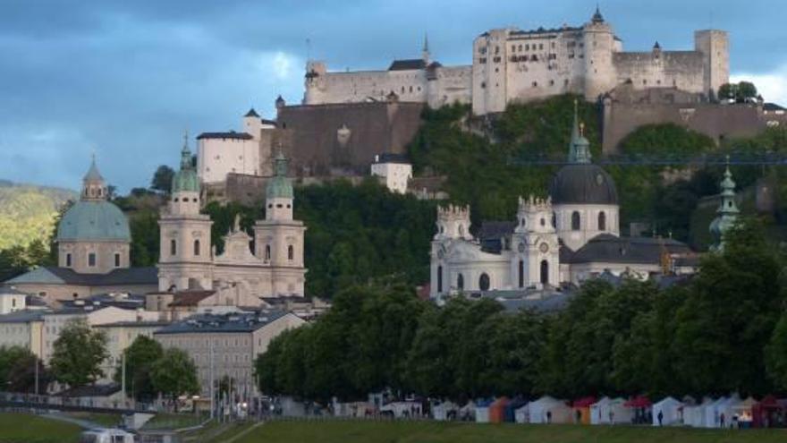 El riu Salzach banya una ciutat que és un museu a cel obert de meravelles barroques