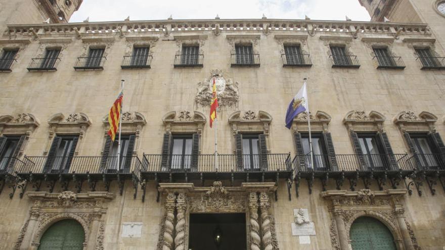 Fachada del Ayuntamiento de Alicante