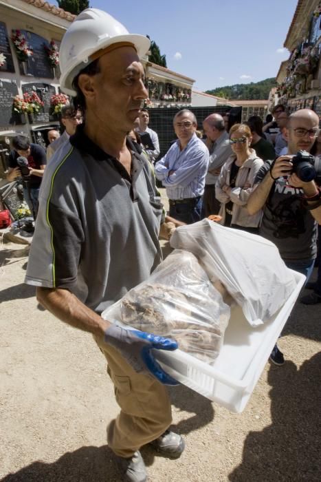 Exhumación fusilados de la guerra civil en el cementerio de Ontinyent