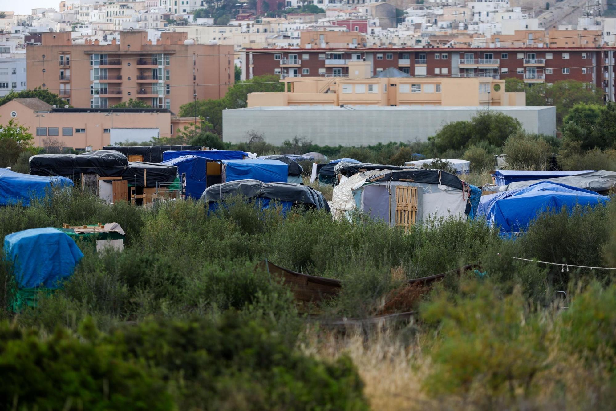 Poblado chabolista en la zona del recinto ferial de Ibiza