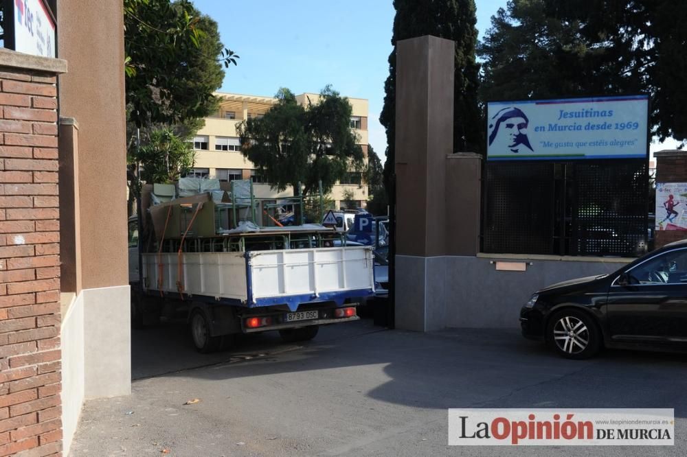 Jesuitinas abre sus puertas después del incendio